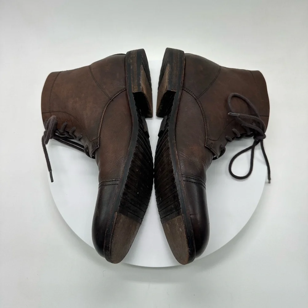 Frye | Sam Mid Lace Up Boots in Brown Leather
